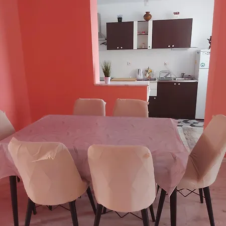 Viktoria House *