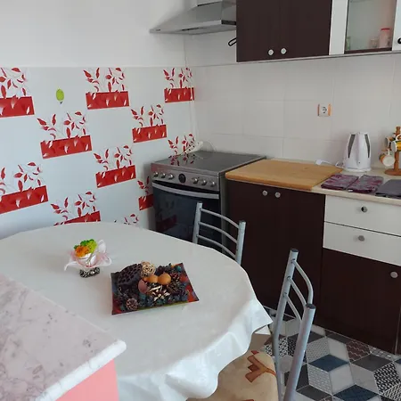 Viktoria House *