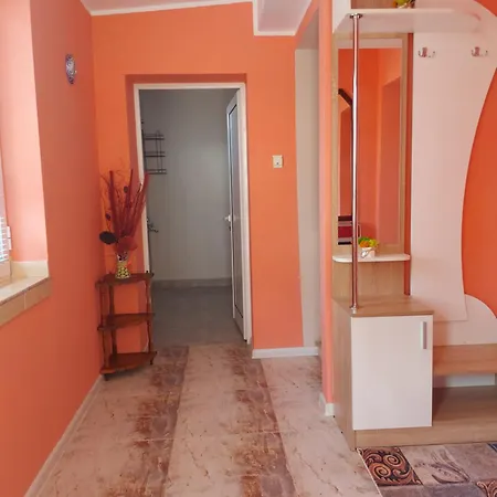 Viktoria House *